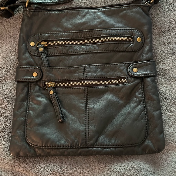 "Scarleton" Women's Shoulder Bag Black with Multiple Pockets - Picture 8 of 8